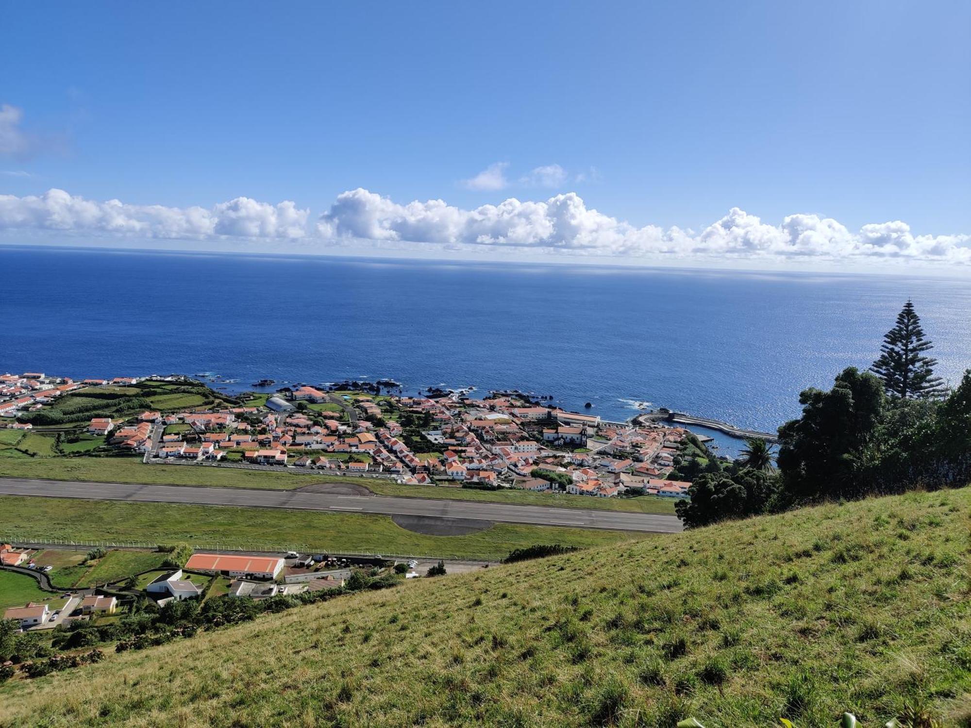 サンタ・クルス・ダス・フローレス Ocean View Cedrosヴィラ エクステリア 写真